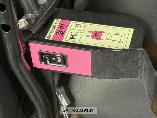 Toyota HIACE VAN 2014-06 7815289-8