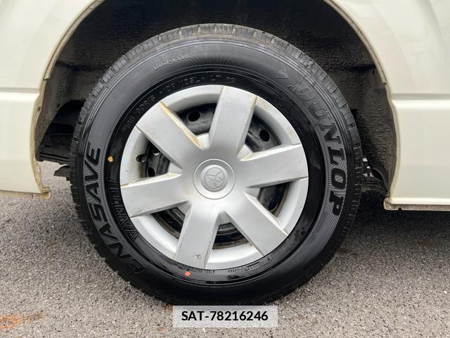 Toyota HIACE VAN 2019-02 7816081-14