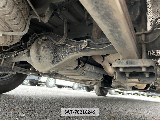 Toyota HIACE VAN 2019-02 7816081-16