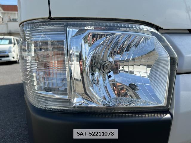 Toyota HIACE VAN 2016-12 7816082-10