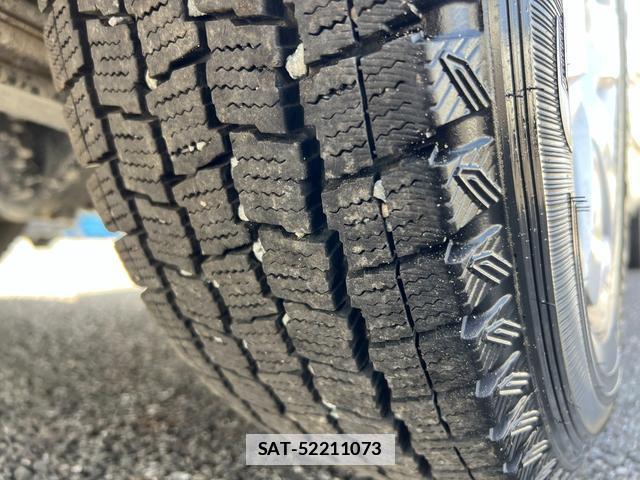 Toyota HIACE VAN 2016-12 7816082-15