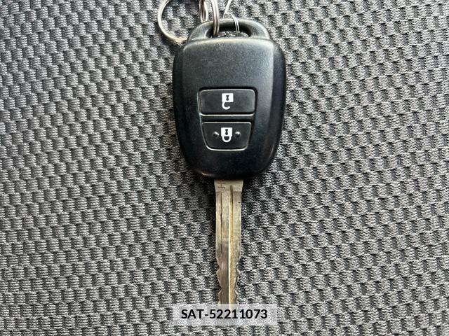 Toyota HIACE VAN 2016-12 7816082-19