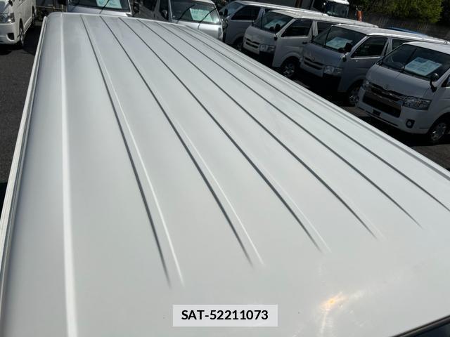 Toyota HIACE VAN 2016-12 7816082-9