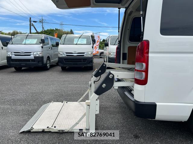 Toyota HIACE VAN 2015-01 7816089-17
