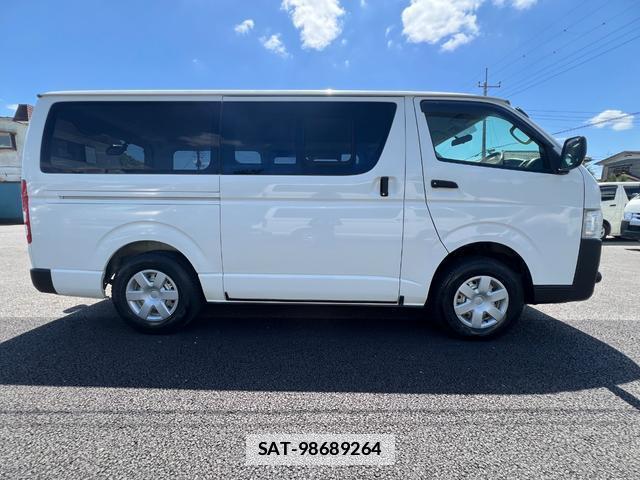 Toyota HIACE VAN 2014-10 7816091-12