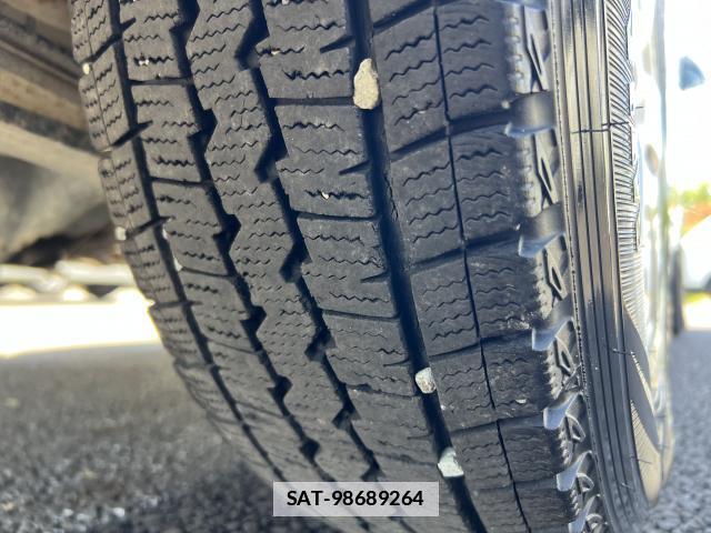 Toyota HIACE VAN 2014-10 7816091-13
