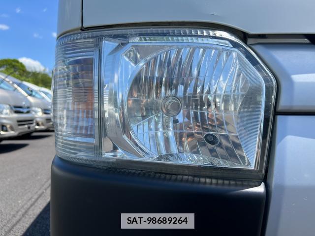 Toyota HIACE VAN 2014-10 7816091-14