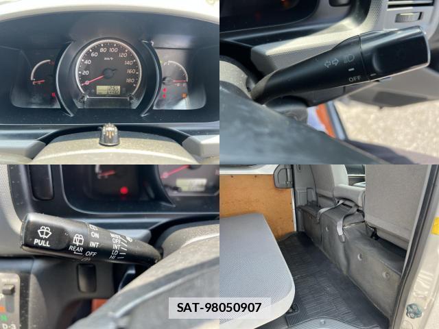 Toyota HIACE VAN 2009-12 7816093-8