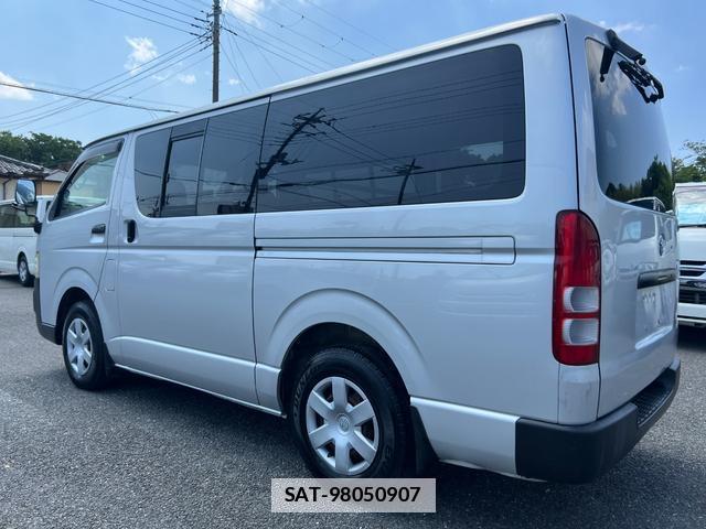 Toyota HIACE VAN 2009-12 7816093-9