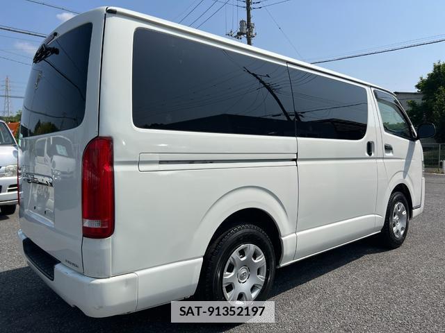 Toyota HIACE VAN 2014-09 7816095-11