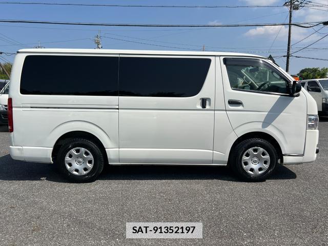 Toyota HIACE VAN 2014-09 7816095-12