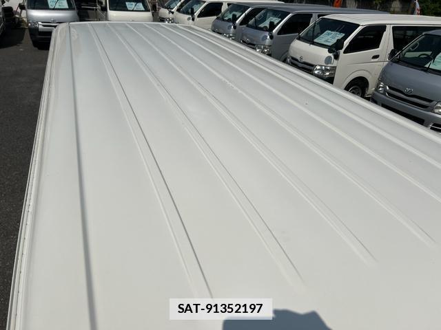 Toyota HIACE VAN 2014-09 7816095-13