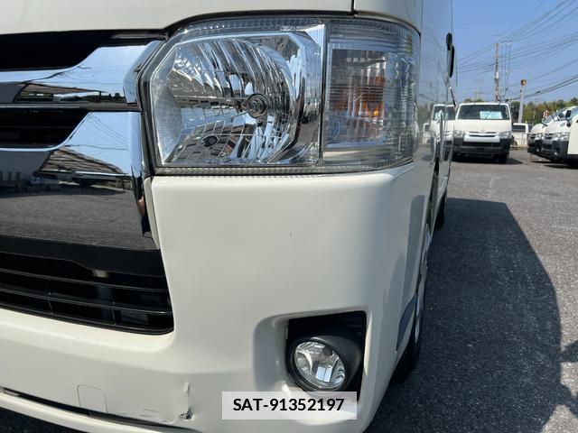 Toyota HIACE VAN 2014-09 7816095-15