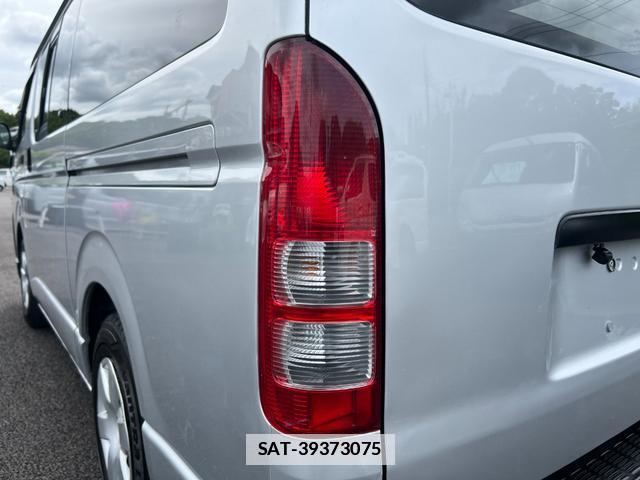 Toyota HIACE VAN 2013-03 7816096-16