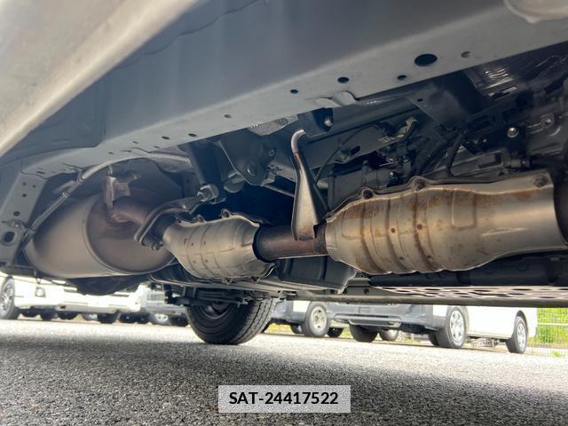 Toyota HIACE VAN 2020-02 7816098-17