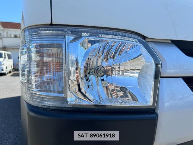 Toyota HIACE VAN 2020-02 7816101-14