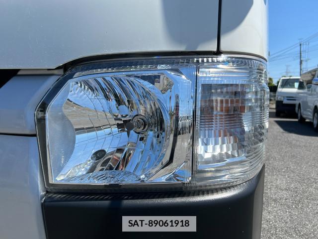Toyota HIACE VAN 2020-02 7816101-15