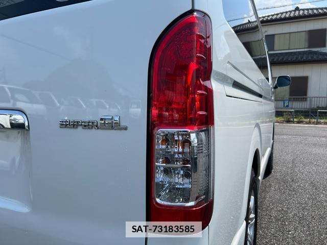Toyota HIACE VAN 2014-12 7816103-17