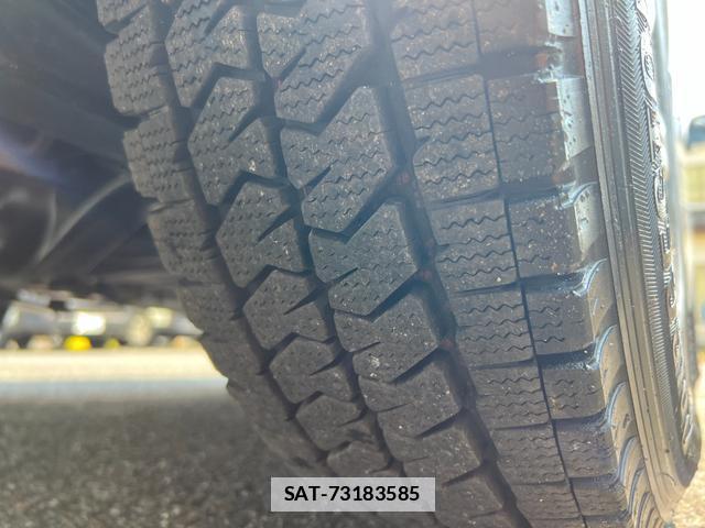 Toyota HIACE VAN 2014-12 7816103-19