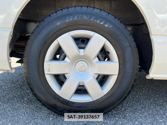 Toyota HIACE VAN 2020-02 7816104-18