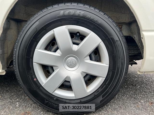 Toyota HIACE VAN 2015-10 7816106-17