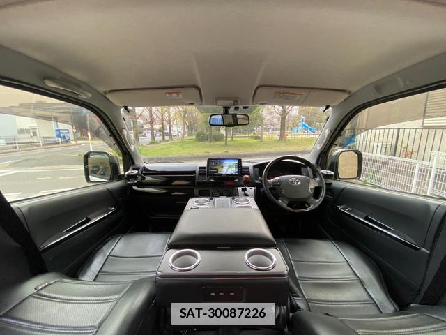 Toyota HIACE VAN 2016-04 7816506-2