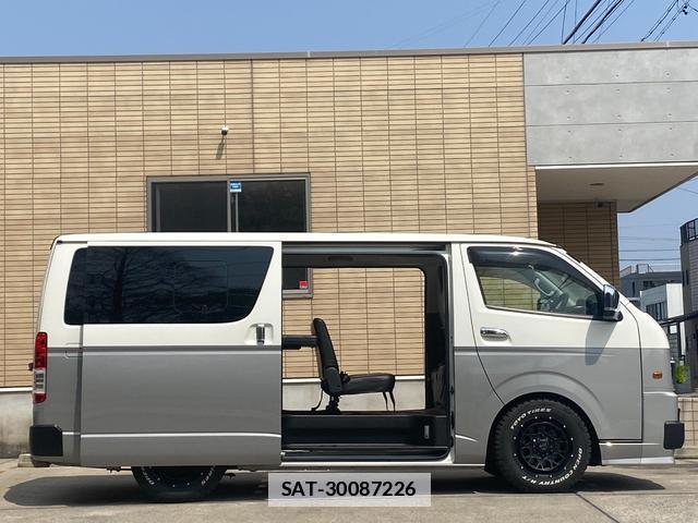 Toyota HIACE VAN 2016-04 7816506-5