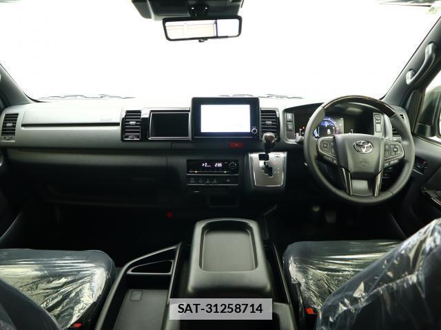 Toyota HIACE VAN 2026-04 7816940-2