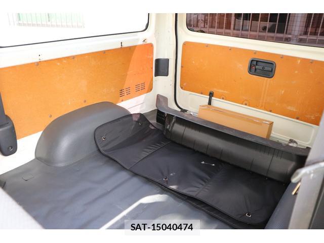 Toyota HIACE VAN 2015-12 7817613-8