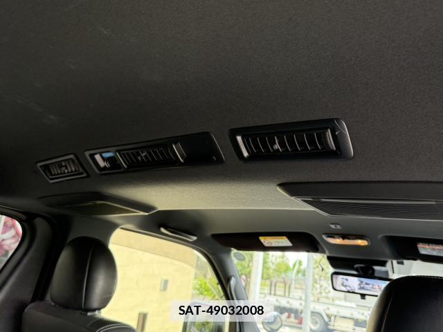 Toyota HIACE VAN 2023-09 7817795-12