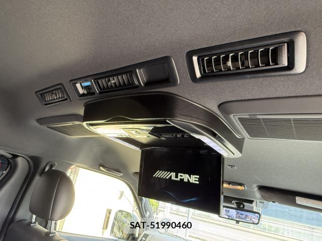 Toyota HIACE VAN 2023-07 7817796-16