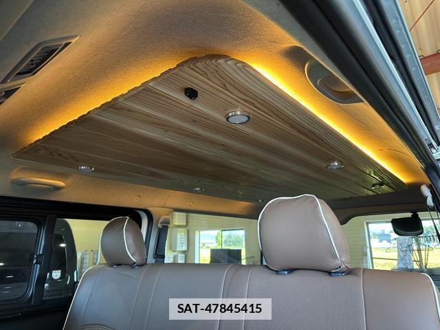 Toyota HIACE VAN 2017-04 7819139-3