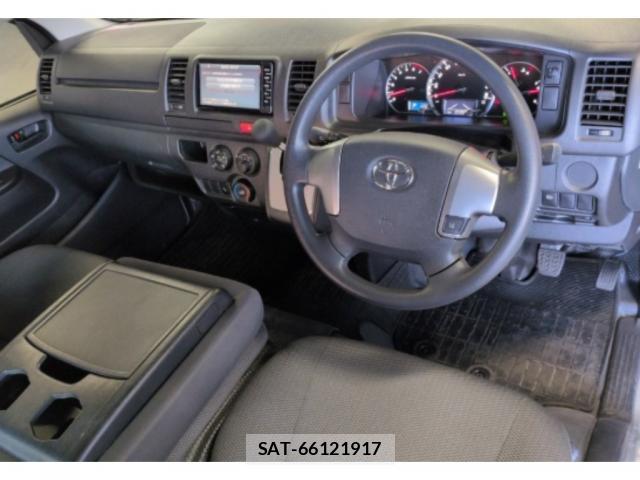 Toyota HIACE VAN 2018-11 7819185-2