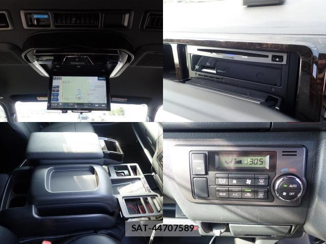 Toyota HIACE VAN 2022-09 7819645-12