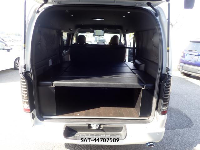 Toyota HIACE VAN 2022-09 7819645-14