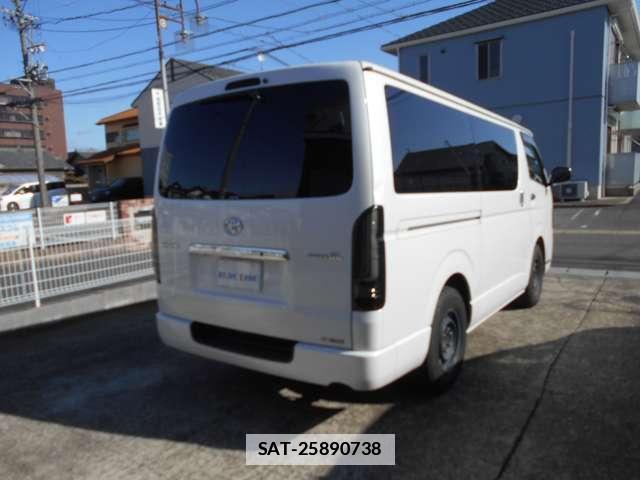 Toyota HIACE VAN 2013-08 7819844-11