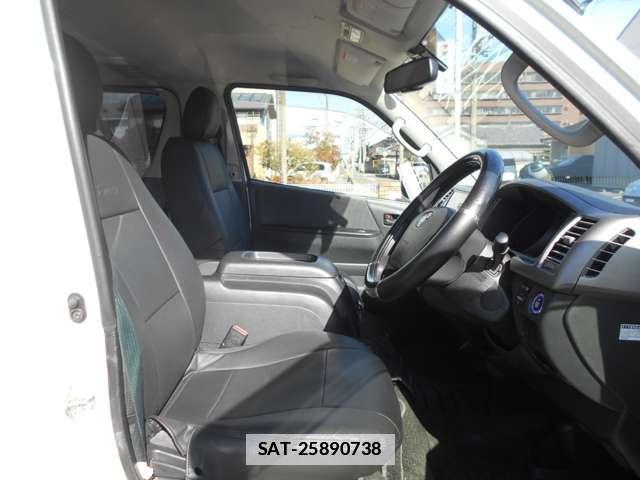 Toyota HIACE VAN 2013-08 7819844-19