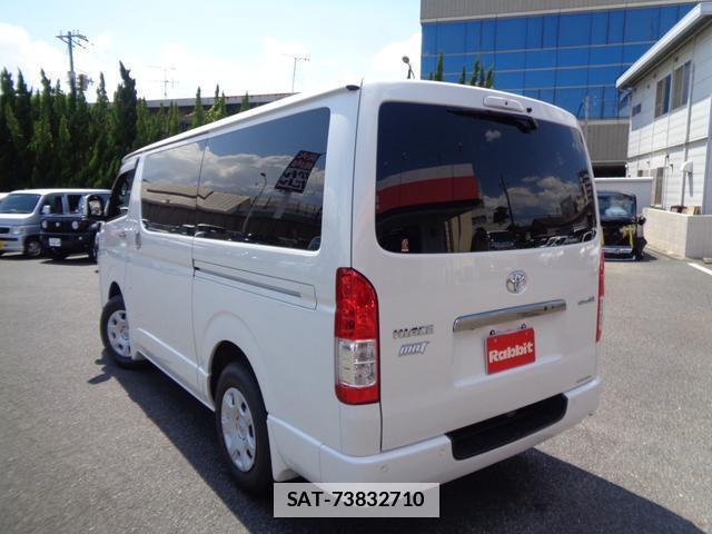 Toyota HIACE VAN 2021-05 7820433-10