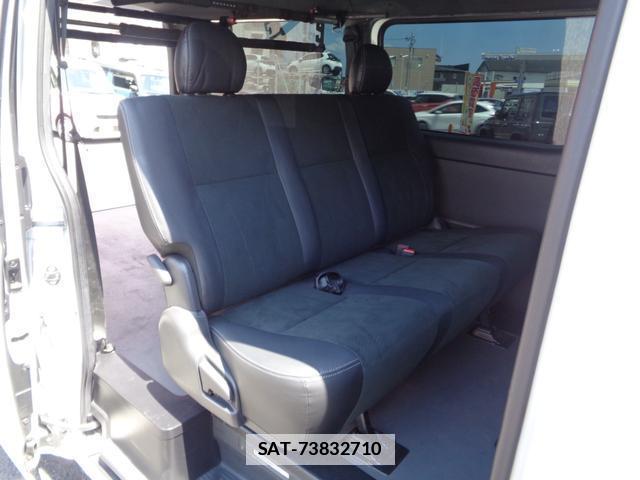 Toyota HIACE VAN 2021-05 7820433-18
