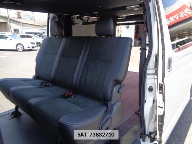 Toyota HIACE VAN 2021-05 7820433-19