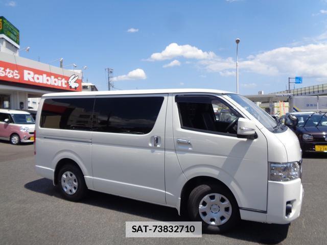 Toyota HIACE VAN 2021-05 7820433-5