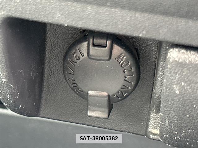 Toyota HIACE VAN 2019-09 7820565-15