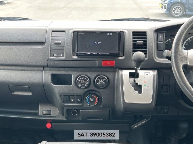 Toyota HIACE VAN 2019-09 7820565-3