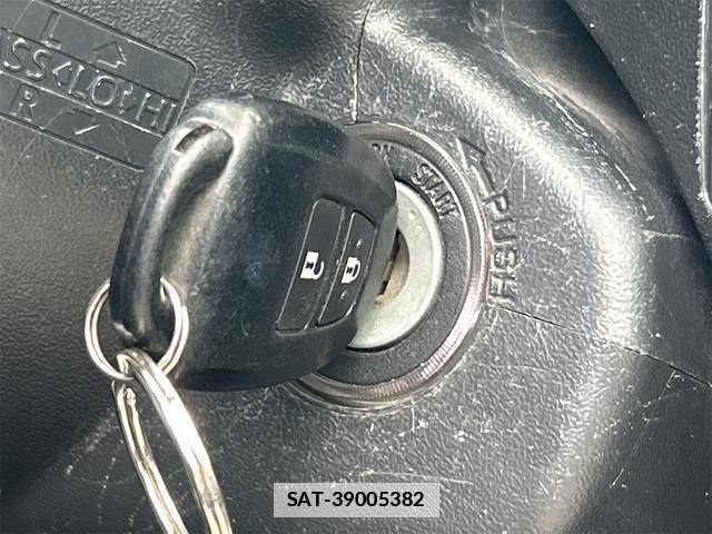 Toyota HIACE VAN 2019-09 7820565-9