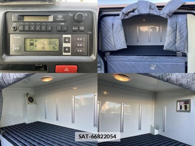 Toyota HIACE VAN 2017-07 7820665-14