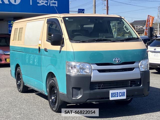 Toyota HIACE VAN 2017-07 7820665-16