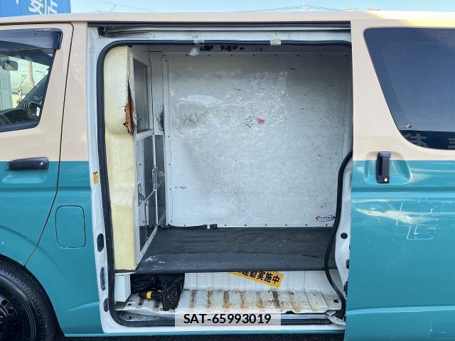 Toyota HIACE VAN 2012-11 7820668-10