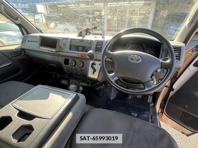 Toyota HIACE VAN 2012-11 7820668-2