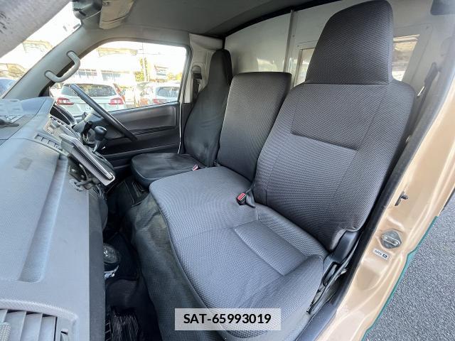 Toyota HIACE VAN 2012-11 7820668-8