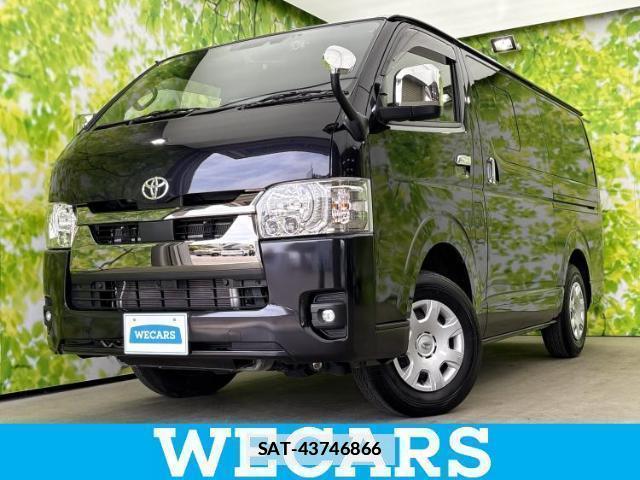 Toyota HIACE VAN 2024-06 7820917-0